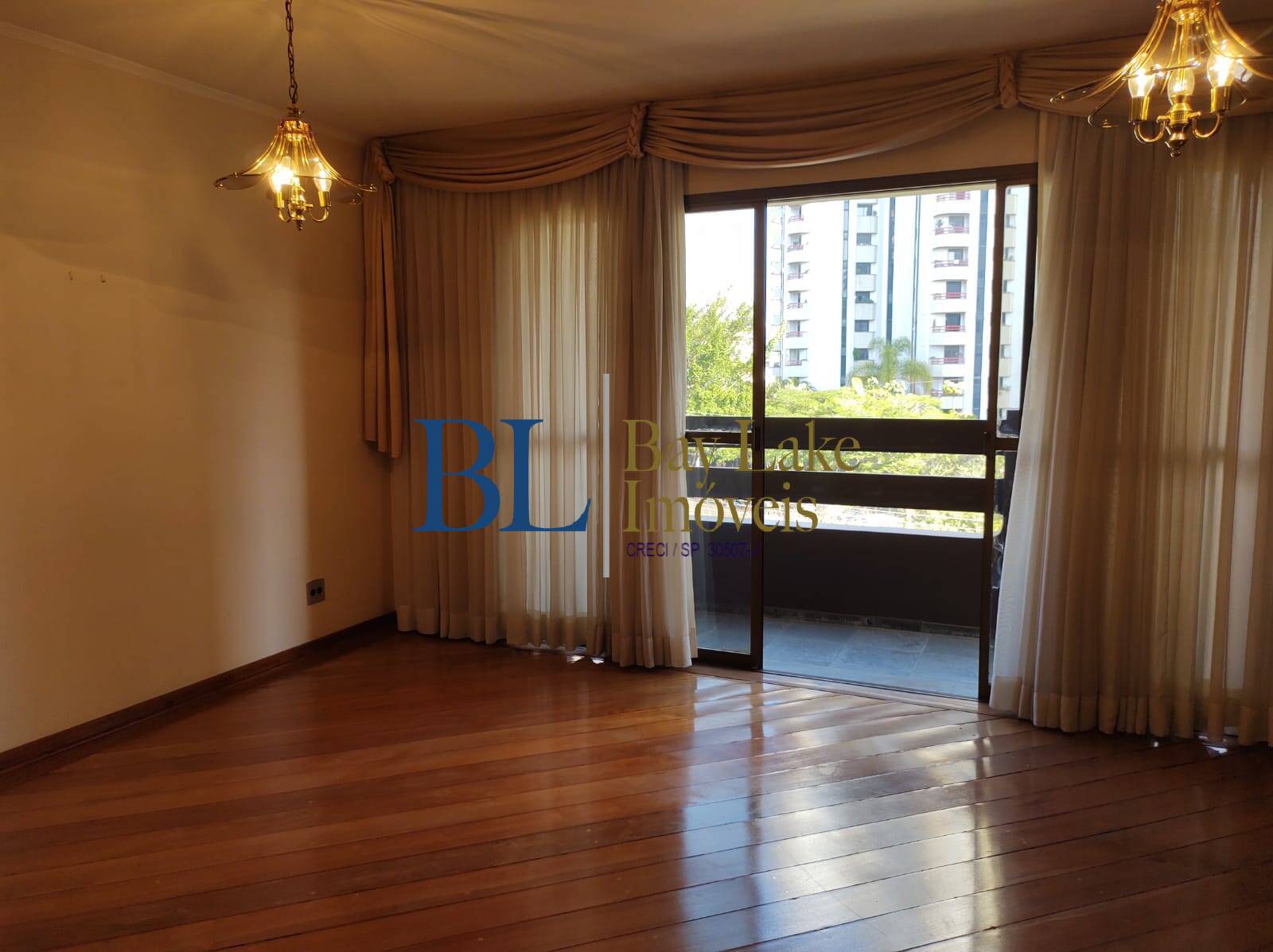 Apartamento, 4 quartos, 221 m² - Foto 1