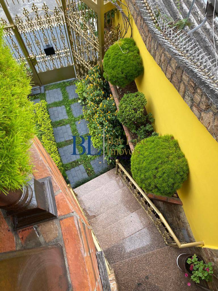 Sobrado, 3 quartos, 348 m² - Foto 2