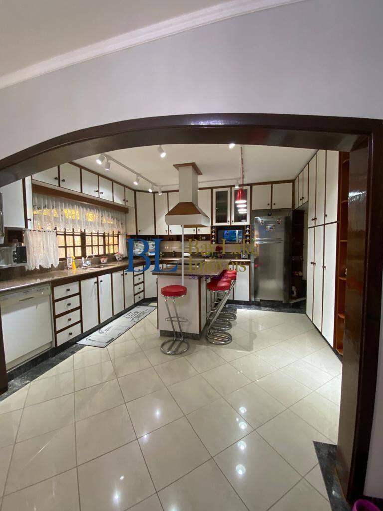 Sobrado, 3 quartos, 348 m² - Foto 4