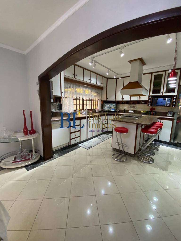 Sobrado, 3 quartos, 348 m² - Foto 5