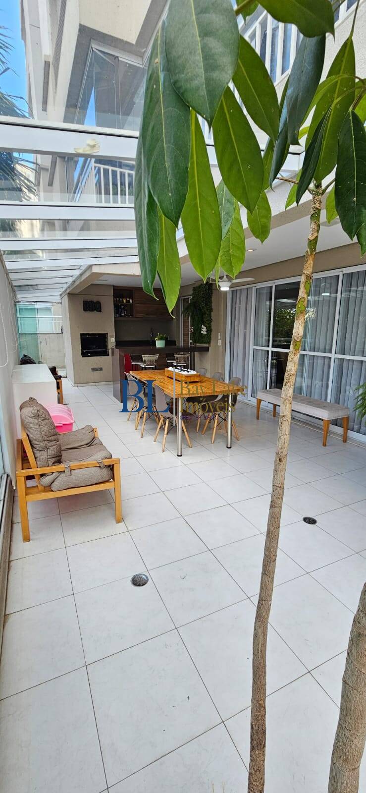 Apartamento, 3 quartos, 180 m² - Foto 1