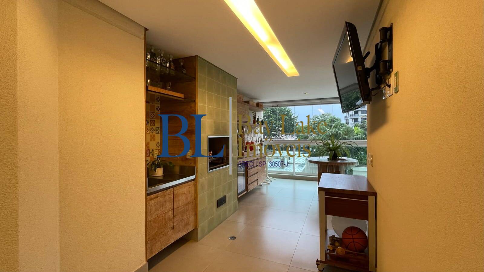 Apartamento, 4 quartos, 228 m² - Foto 2