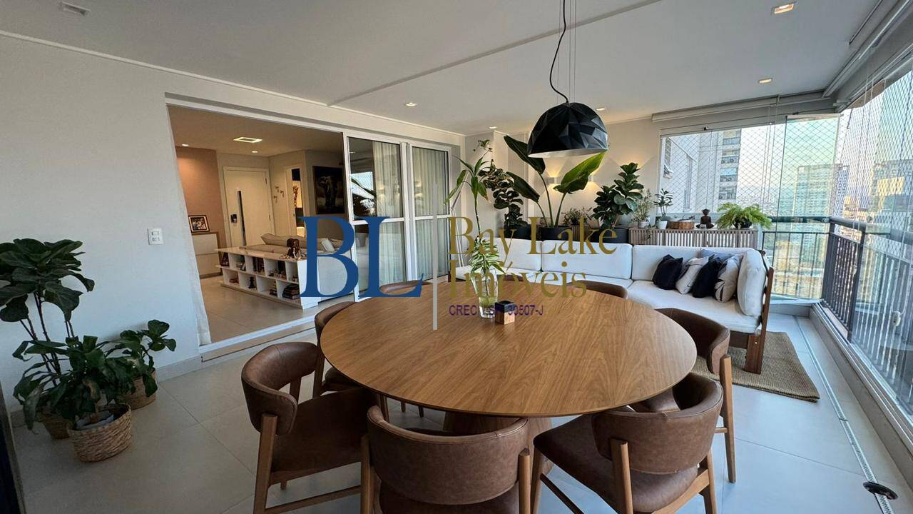 Apartamento, 3 quartos, 124 m² - Foto 2