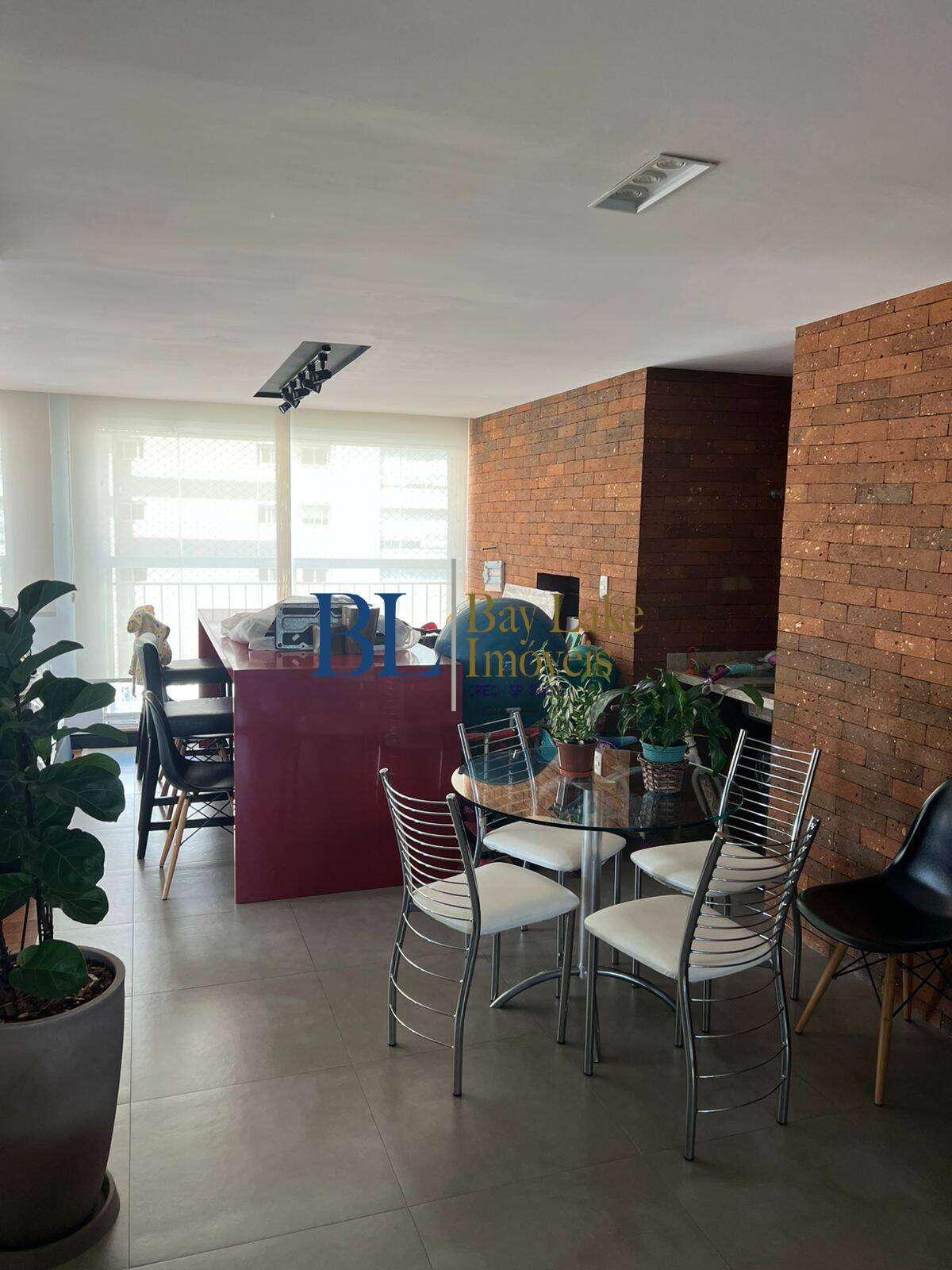 Apartamento, 3 quartos, 221 m² - Foto 1