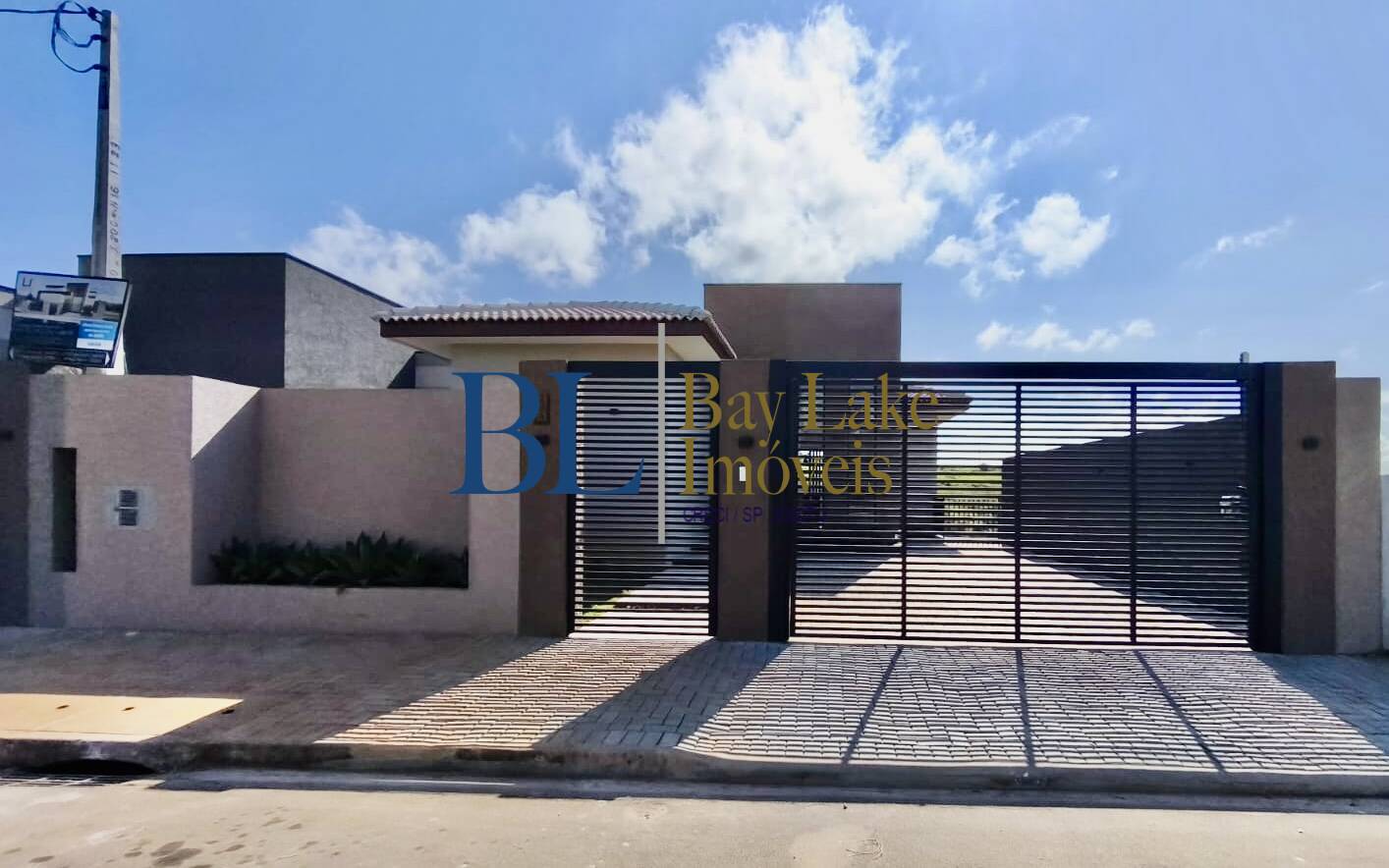 Casa, 3 quartos, 164 m² - Foto 1