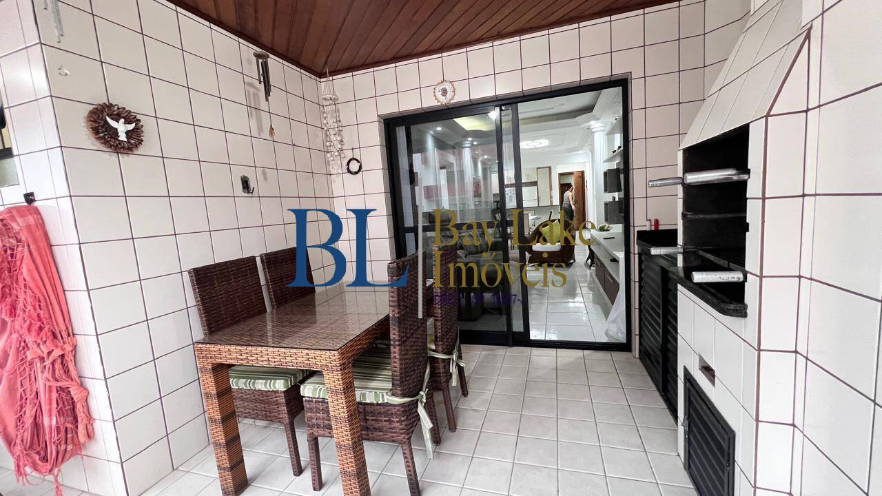 Apartamento, 3 quartos, 131 m² - Foto 1