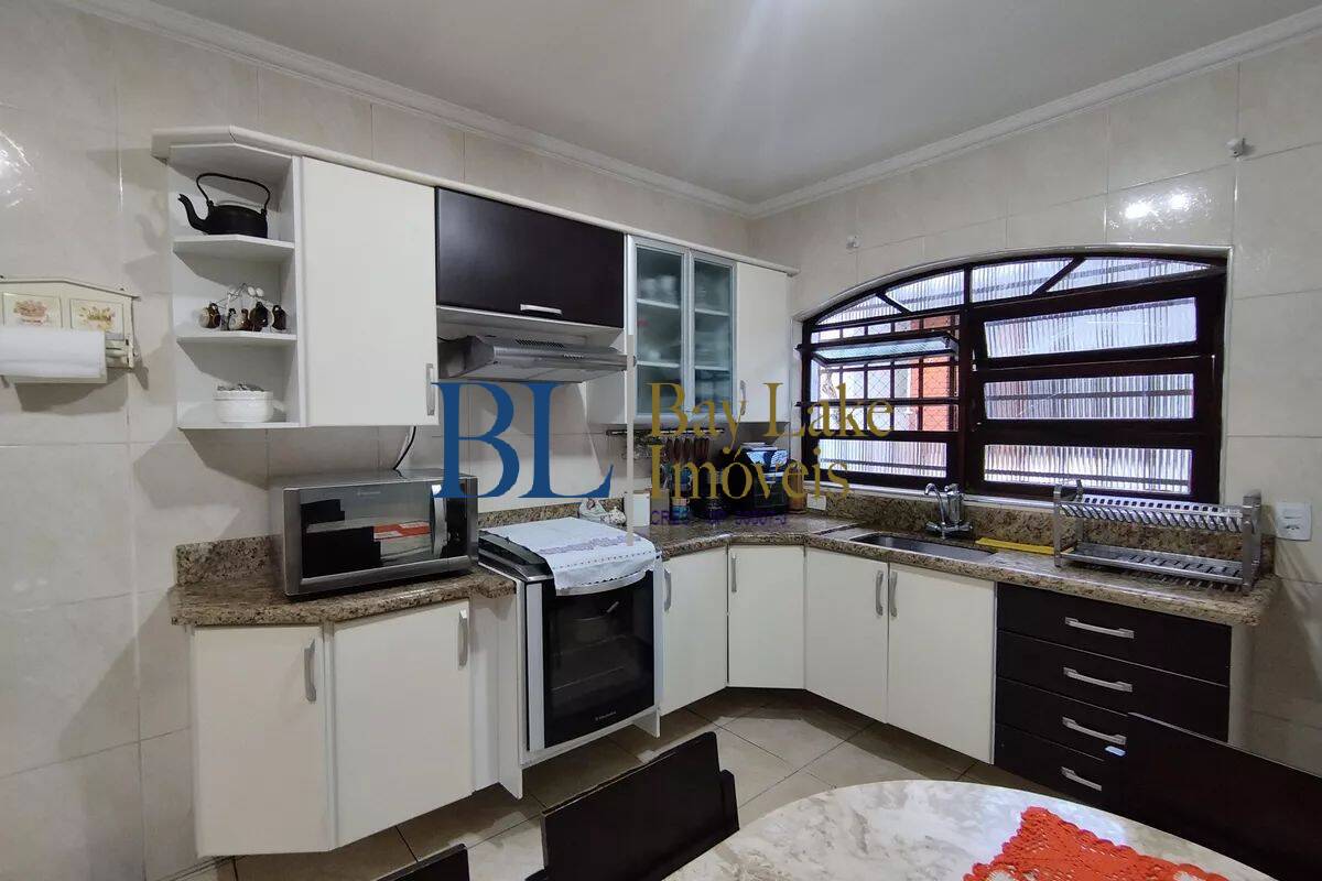 Casa, 3 quartos, 324 m² - Foto 9