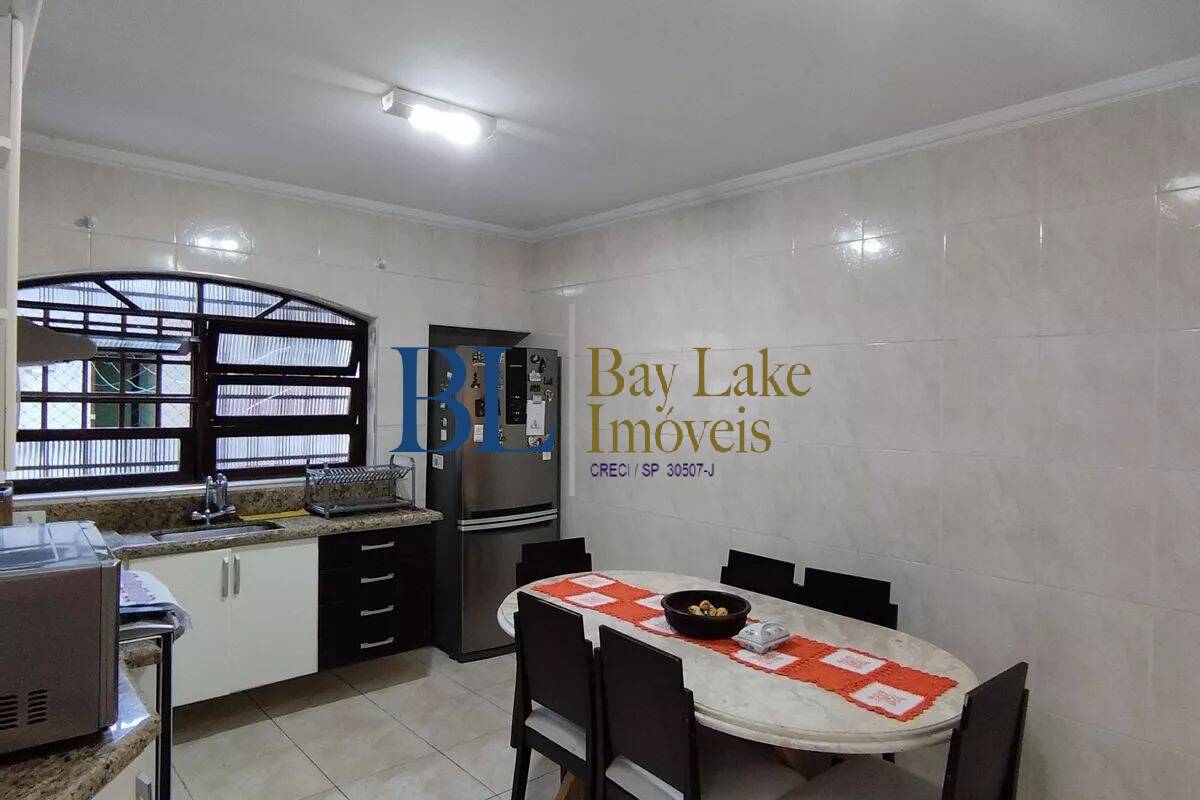 Casa, 3 quartos, 324 m² - Foto 10