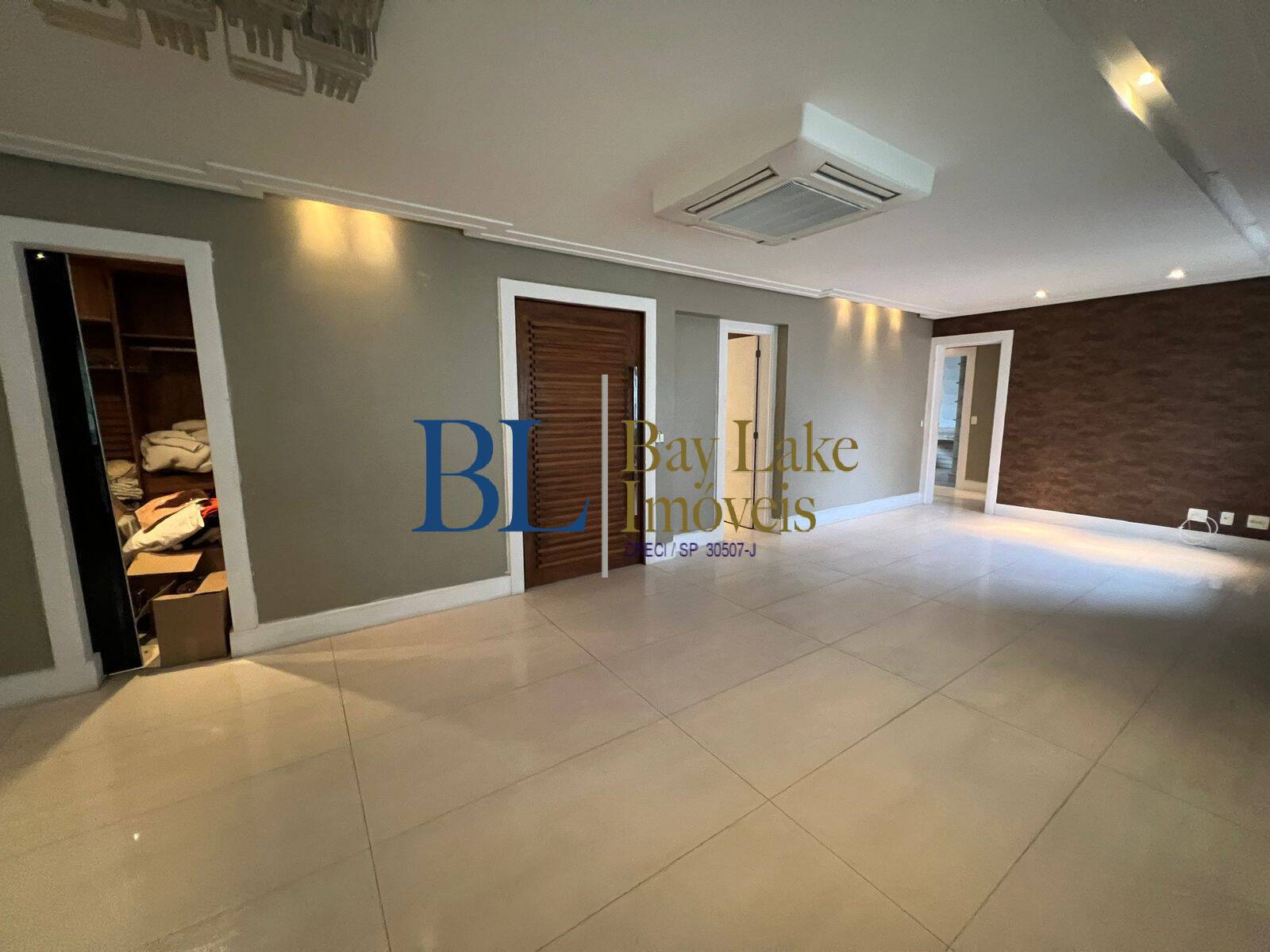 Apartamento, 3 quartos, 157 m² - Foto 2